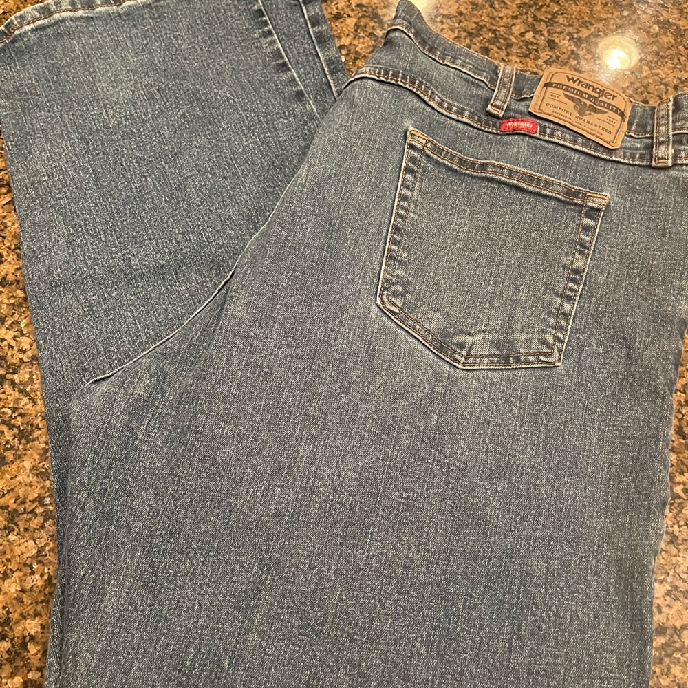 Mens Wrangler Jeans.